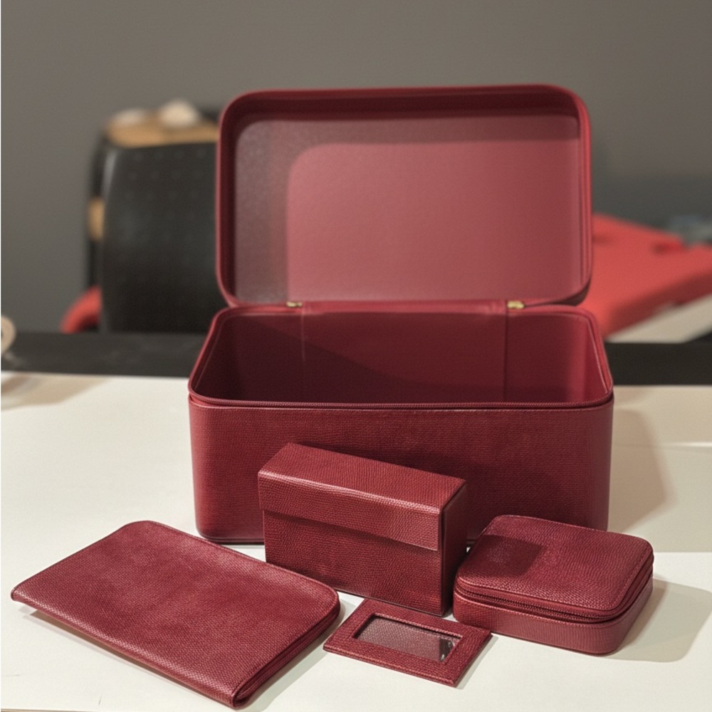 Estée Lauder 5 pieces Elegant Red Travel Organizer Set